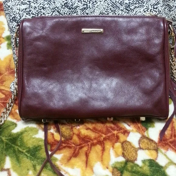 🔥🔥Color of the season! Rebecca Minkoff 5 zipped mini - Picture 2 of 4